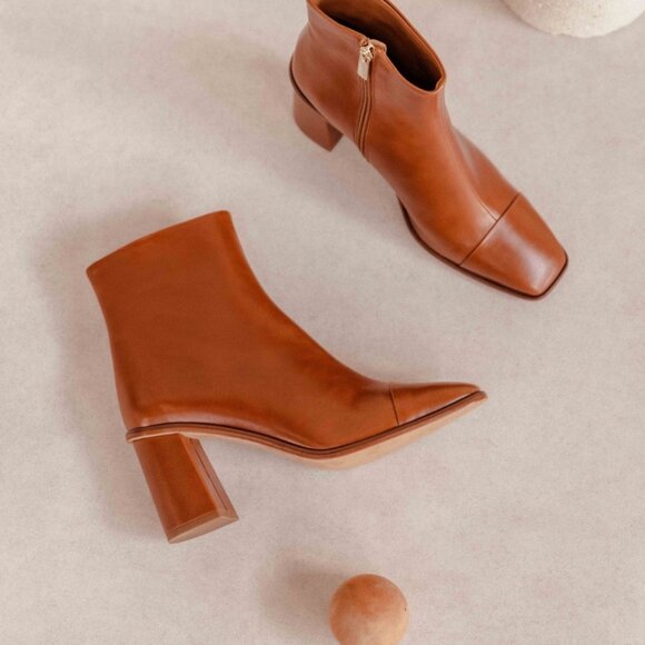 Bobbies Paris Coco Boot - Picture 2 of 5